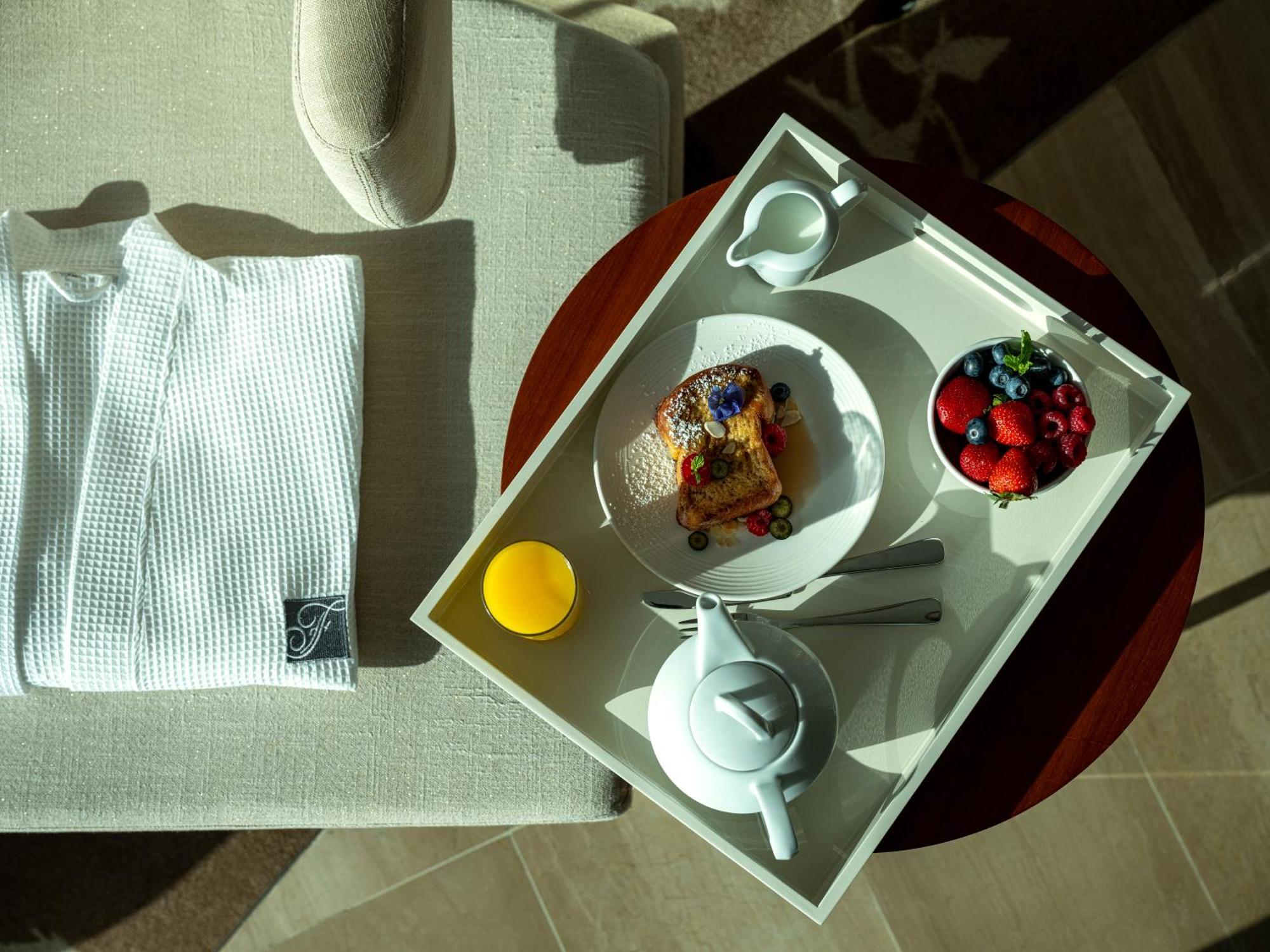 ホテル フェアモント バーブ アル バハール アブダビ エクステリア 写真 Room service