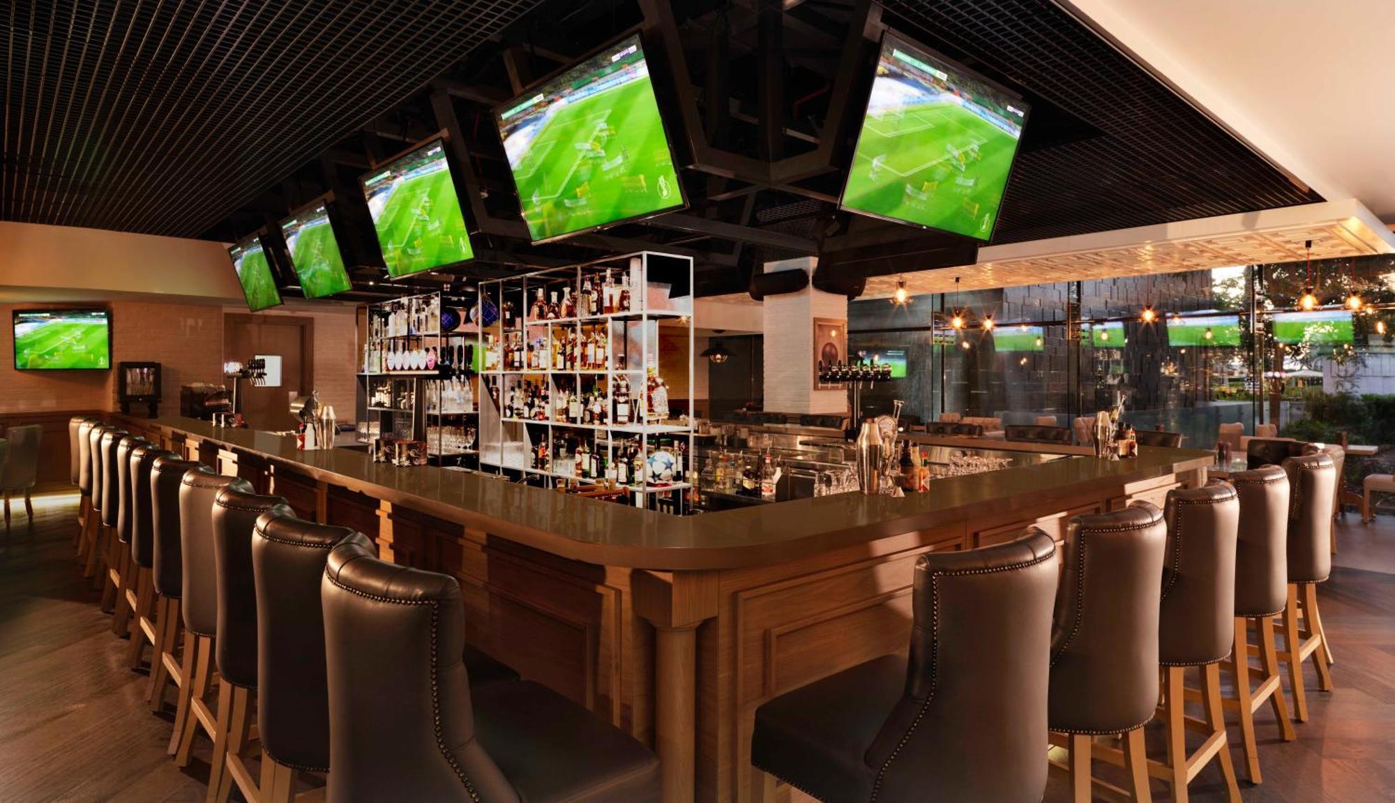 ホテル フェアモント バーブ アル バハール アブダビ エクステリア 写真 The bar at the 2010 FIFA World Cup