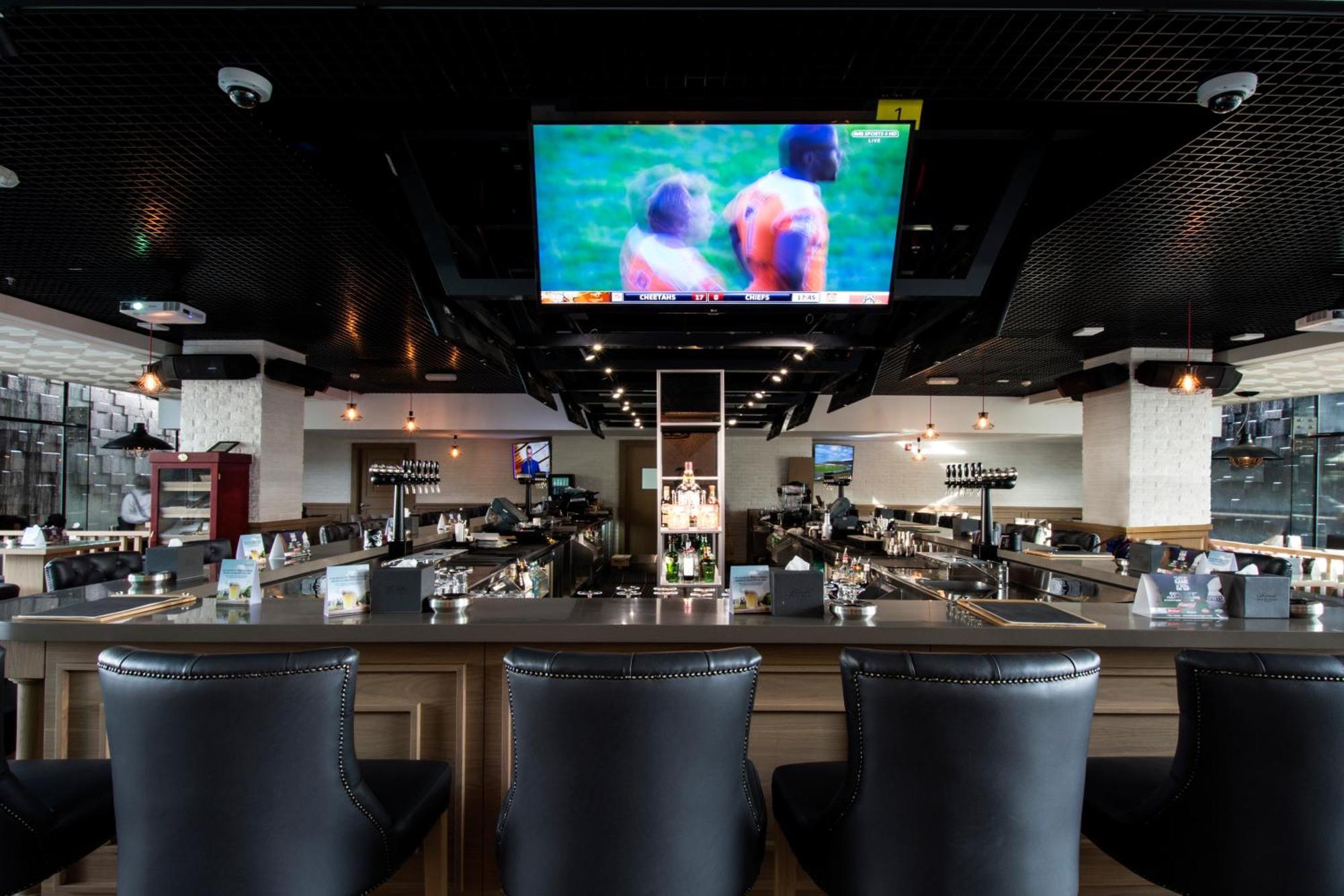 ホテル フェアモント バーブ アル バハール アブダビ エクステリア 写真 The interior of the lounge